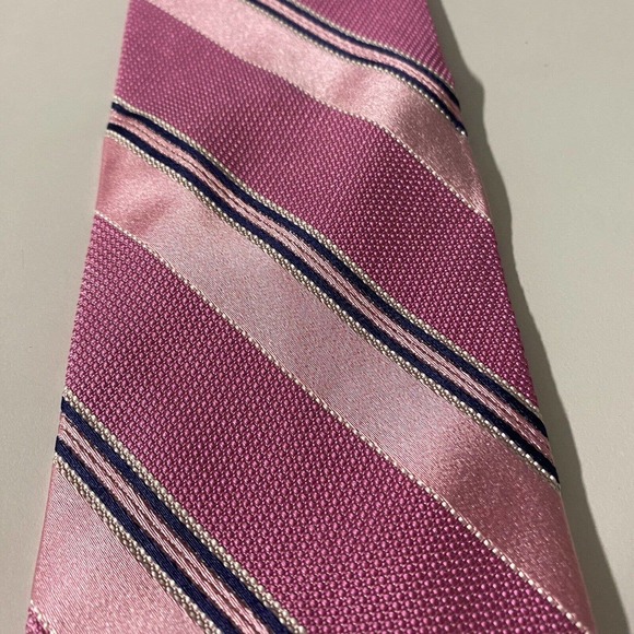 Brooks Brothers Makers and Merchants Tie Striped Pink Navy White Silk 58… - Picture 6 of 8